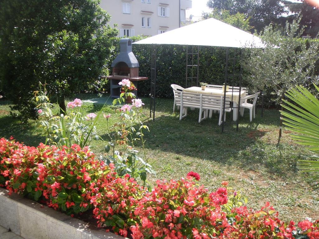 Apartments Barbara Poreč Exteriör bild