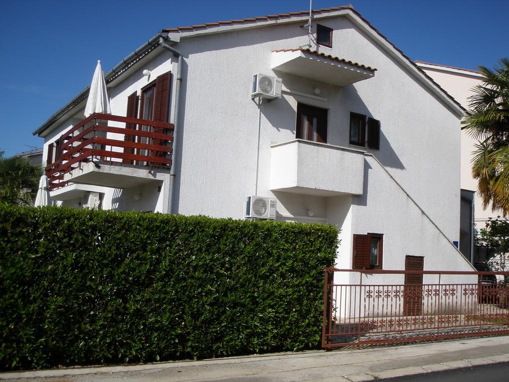 Apartments Barbara Poreč Exteriör bild
