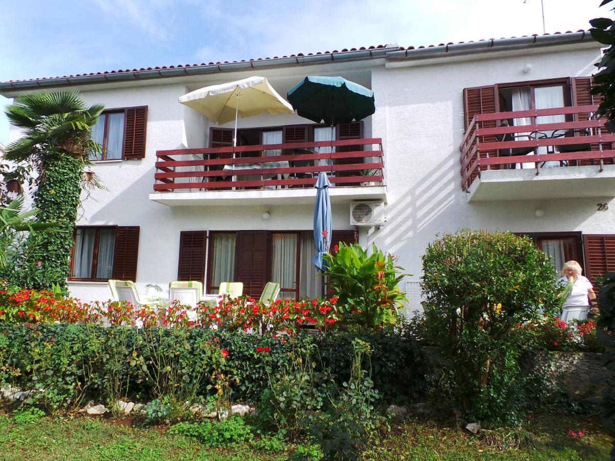 Apartments Barbara Poreč Exteriör bild